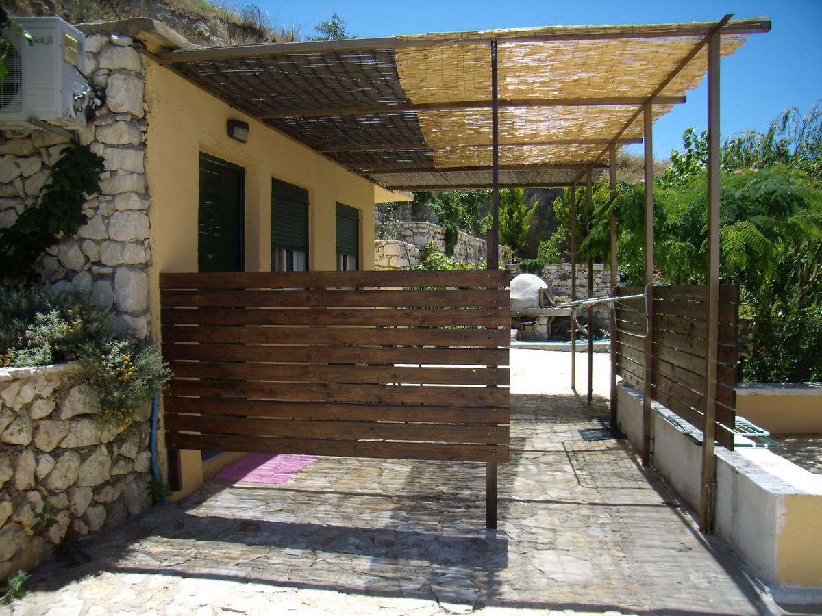 Zephyros Rooms And Apartments Drymon Dış mekan fotoğraf